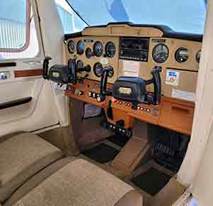 Cessna 152 preview 2