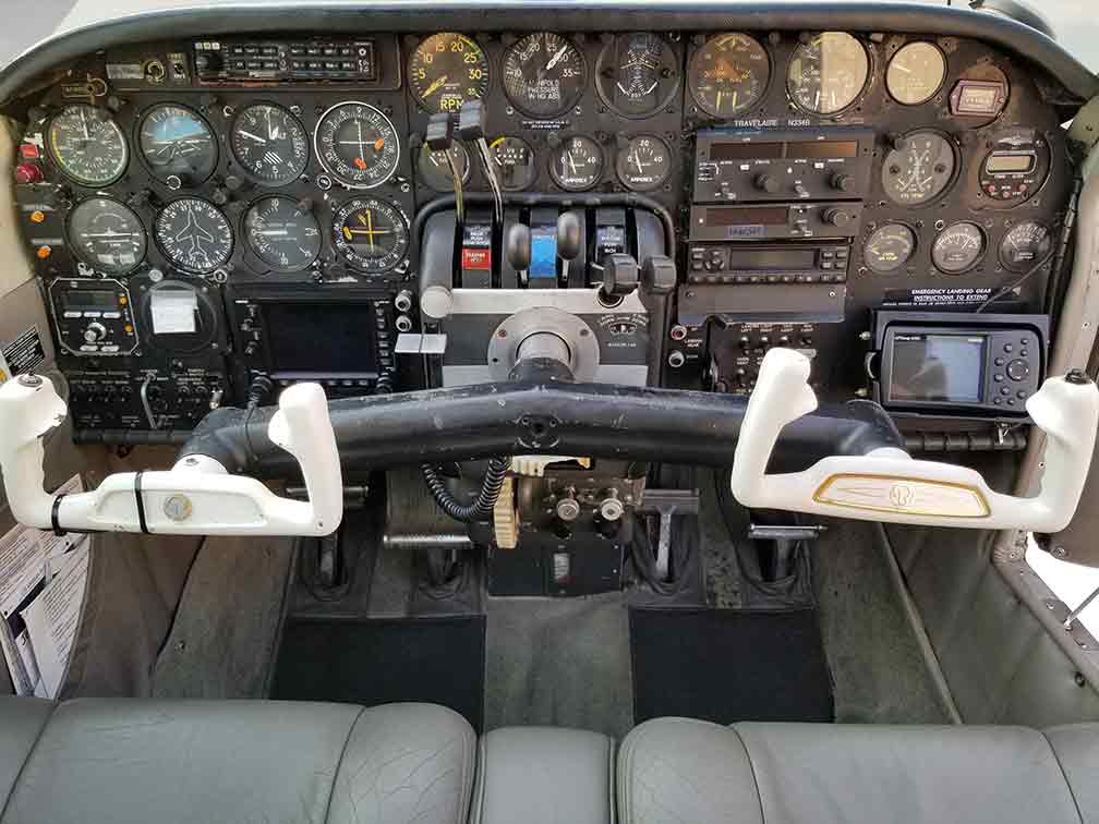 Multi engine, twin engine travel air BE95 interior, avionics panel
