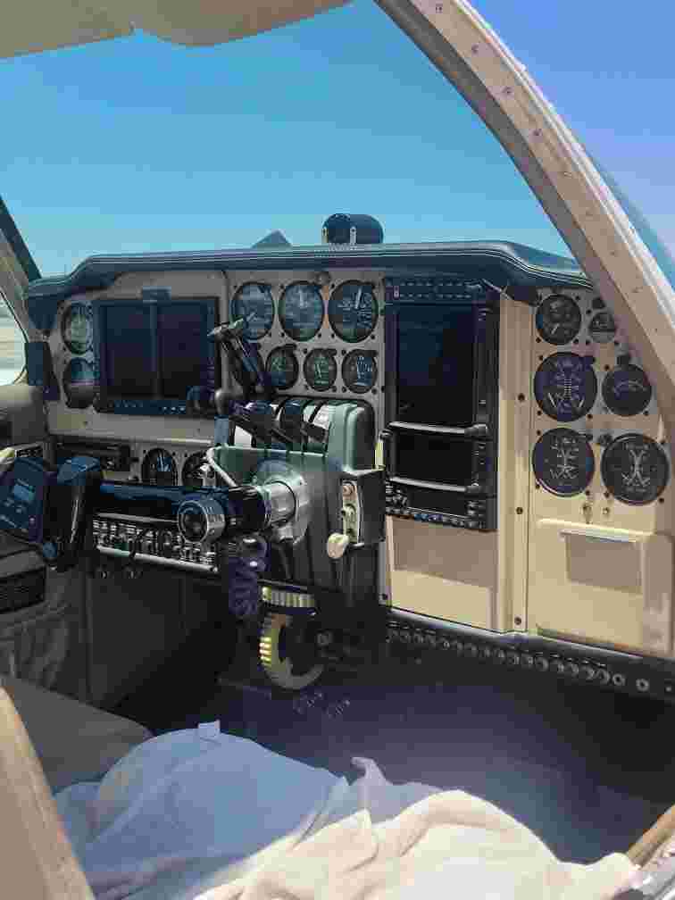 Beechcraft Travel Air D95A multiengine airplane exterior 2 preview